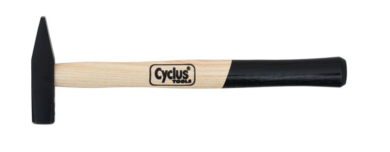 Молоток CYCLUS TOOLS 200 г, деревянная ручка